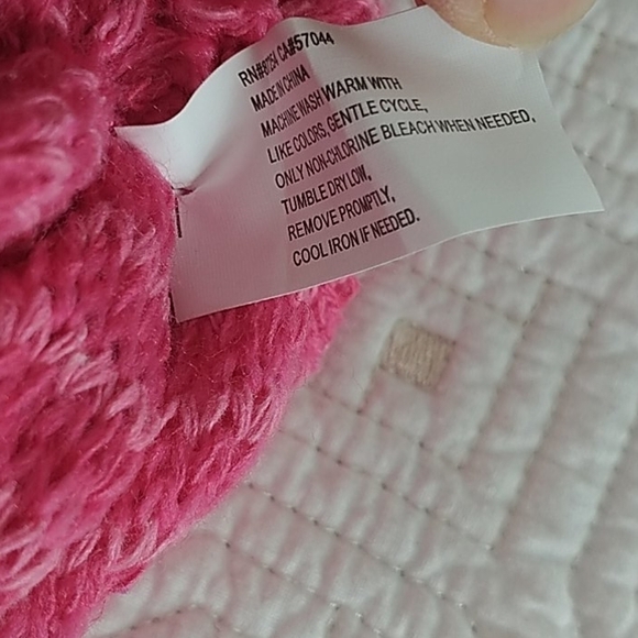 Set of two knit Hats Adult.  Pink Hat & Black Hat - Picture 5 of 11